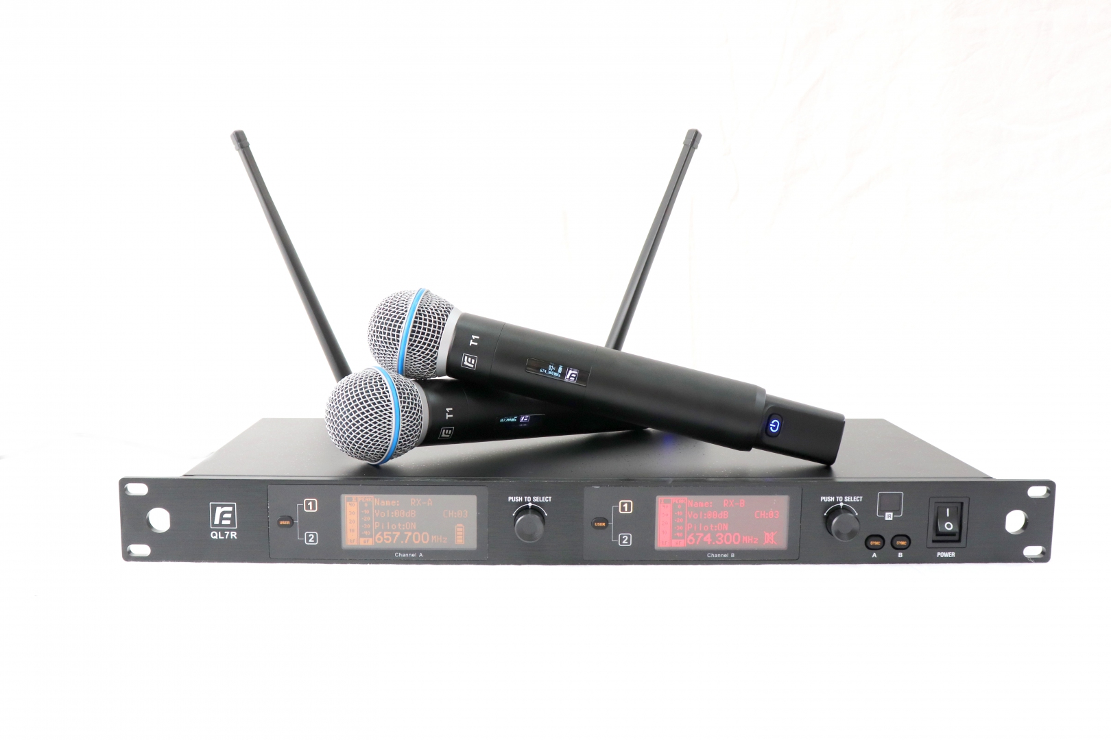 RFIntell QL7R/T1-A 651,800-683,400 МГц 2-канальная радиосистема с 2-мя ручными микрофонами в Братске